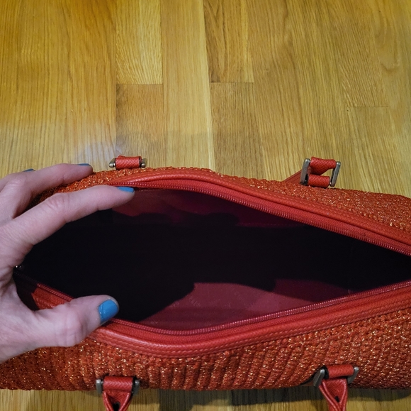 VINTAGE ARNOLD PALMER UNIQUE RED SPARKLY KNIT BARREL BAG - Picture 7 of 9